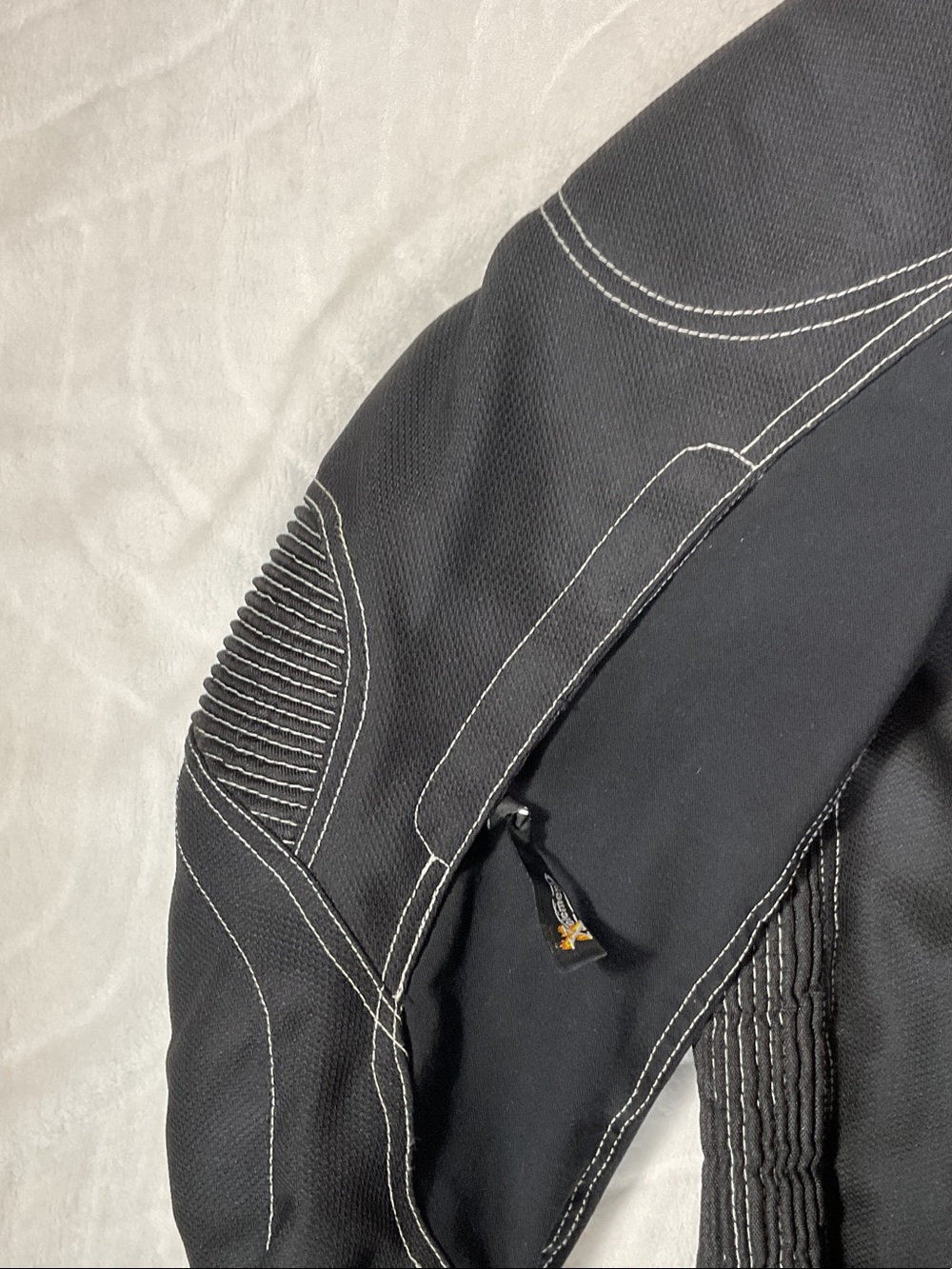 Motorcycle protective jacket - Picture 8 of 15